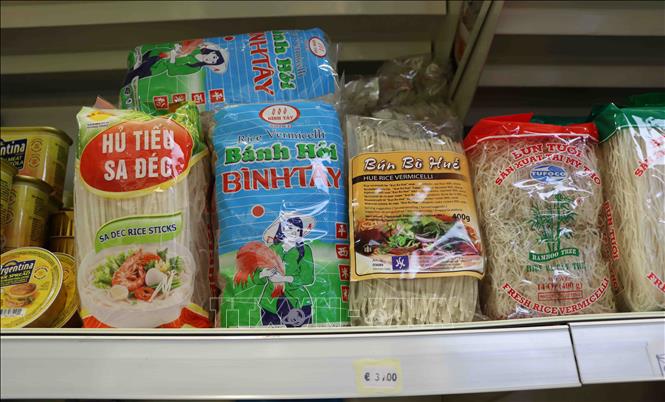 Các loại bún khô, phở khô của Việt Nam ngày càng được ưa chuộng tại thị trường Bỉ. 
